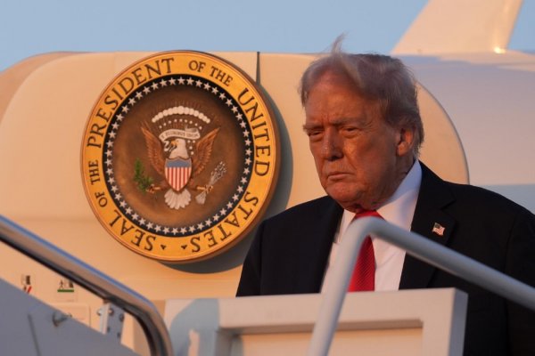 Trump bude rokovať s európskymi lídrami a „veľmi skoro“ aj s Putinom