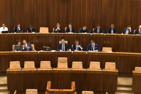 Poslanci o Mečiarových amnestiách