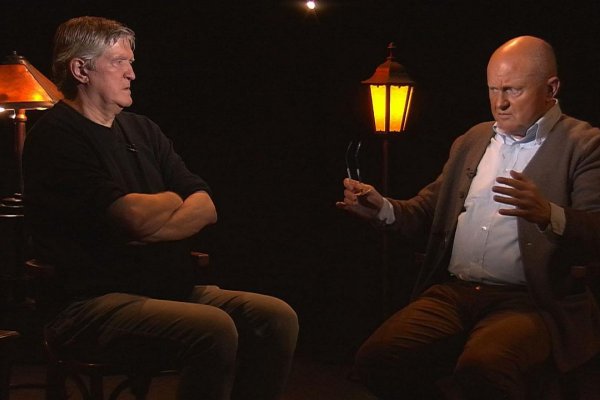 .pod lampou s Romanom Kvasnicom: Štátne orgány tejto republiky sú v rozvrate, pár ľudí si zo Slovenska urobilo biznis