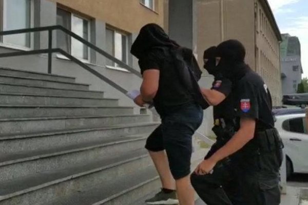 Prokurátor podal návrh dohody o vine a treste s Csabom Dömötörom