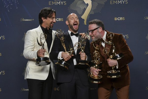 Seriál Štúdio prepisuje rekordy Emmy, Adolescent triumfuje s historickým víťazstvom 15-ročného herca