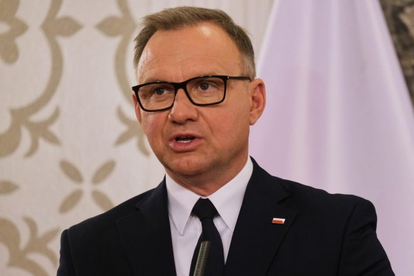Poľský prezident A. Duda udelil štátne vyznamenanie trom Slovákom