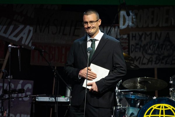 Policajná inšpekcia zadržala vyšetrovateľov okolo Jána Čurillu aj prokurátora Šúreka – čo to znamená podľa Eugena Kordu