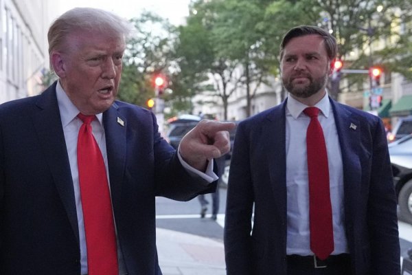 Trump je pripravený rozšíriť clá na kupcov ruskej ropy, ak bude spolupracovať aj EÚ