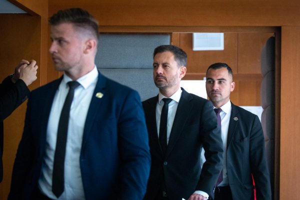 Hamran: Premiér Heger bol primárnym cieľom strelca zo Zámockej