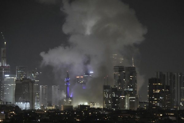 Irán spustil mohutný útok na Izrael, predchádzal mu ajatolláhov príhovor