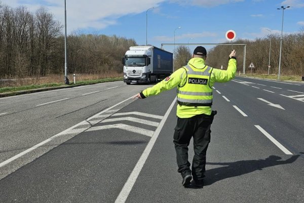 Česko sprísňuje opatrenia proti SLAK, zakáže dovoz ďalších produktov zo Slovenska