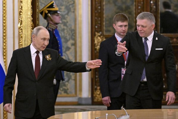 Štefan Hríb, Martin Mojžiš: Koniec dejín alebo pokračovanie starých sporov?