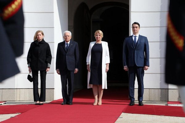 Prezidentku spolu s partnerom pozvali na korunováciu Karola III.