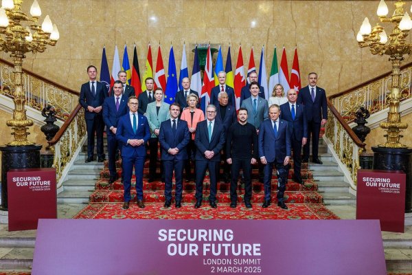 Štáb koalície ochotných bude v Paríži, neskôr v Londýne - v pláne je aj Kyjev