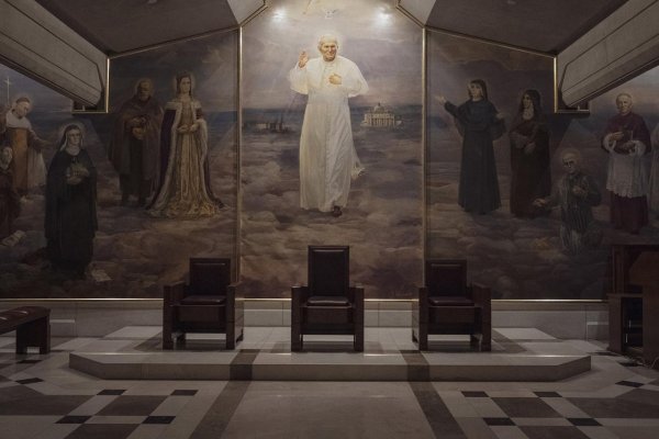 Ján Pavol II. provokuje aj po smrti 