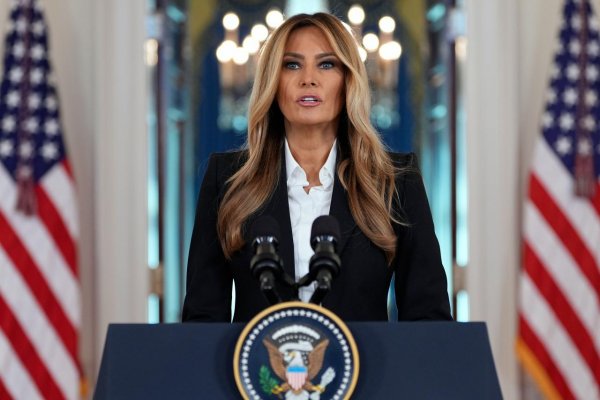 Biely dom tvrdí, že Melania Trumpová zabezpečila prímerie v Oleškách