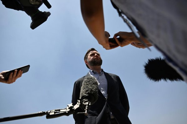 Vance: Buď Ukrajina a Rusko uzavrú dohodu, alebo sa USA z tohto procesu stiahnu