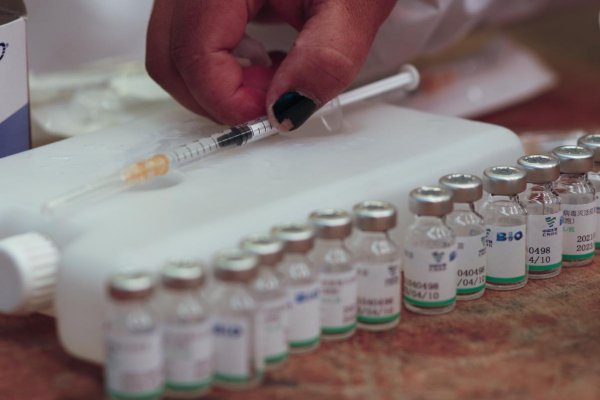 Očkovanie vakcínou Sputnik V sa spúšťa v krajoch postupne