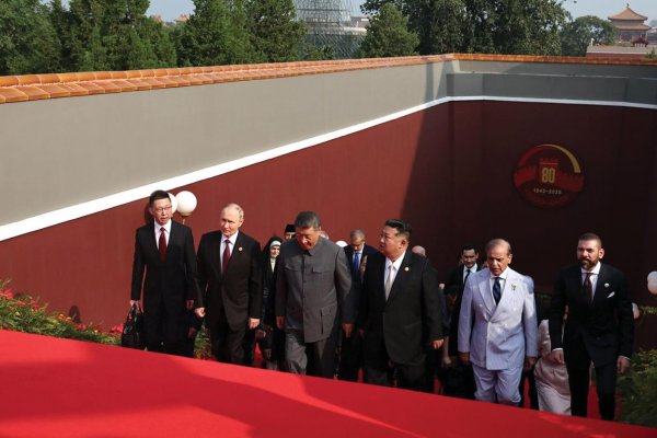 Esej: Sloboda vo svete upadá, lekcie minulosti sú nespracované. Pozor na falošné alternatívy!