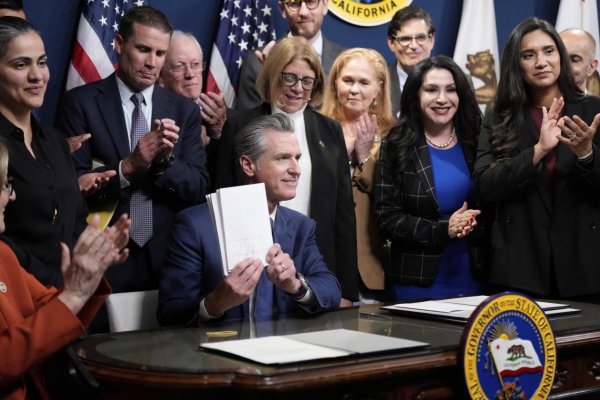 Senát v Kalifornii schválil zmenu volebných obvodov v prospech demokratov