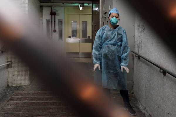 Koronavírusom sa v Číne nakazilo už 1716 zdravotníkov