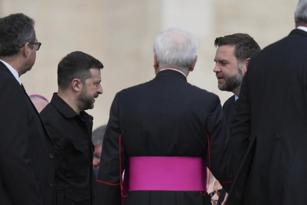 AFP: Vance rokoval so Zelenským o nadchádzajúcom Trumpovom telefonáte s Putinom