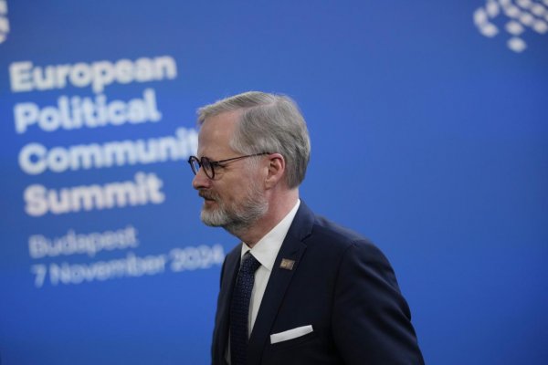 Česká vláda rozhodla o zvyšovaní výdavkov na obranu o 0,2 % HDP ročne