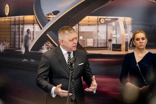 Fico víta prímerie medzi USA a Iránom, označil ho za krehké