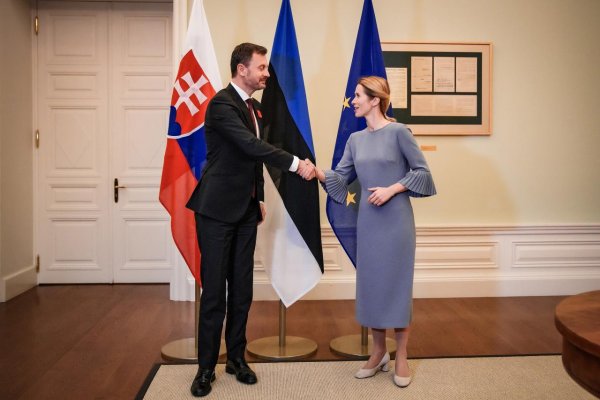 Premiéri Heger a Kallasová sa zhodli na potrebe pokračovania pomoci Ukrajine
