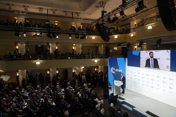 Scholz v Mníchove: Nemecko odmieta zasahovanie do demokracie a volieb