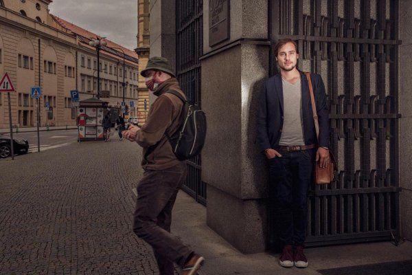 Ekonomický expert Dominik Stroukal: Spôsob, akým zasiahnu centrálne banky a vláda, je kľúčový