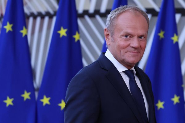 Tusk privítal Zelenského prísľuby v otázke historických sporov