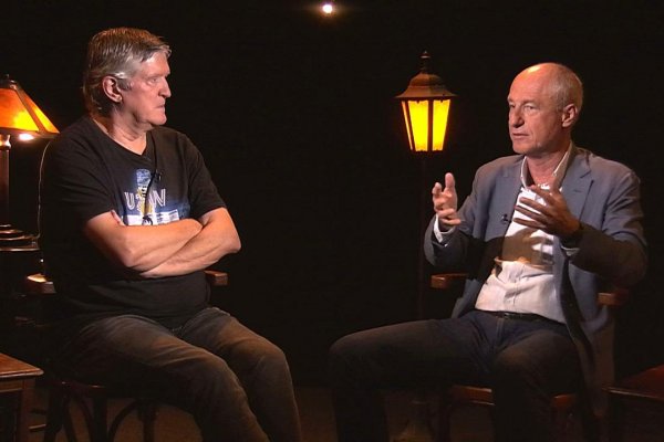 Odomykáme .pod lampou: Sú cesty premiéra do Moskvy o súkromnom biznise? Komu idú zisky z plynu?