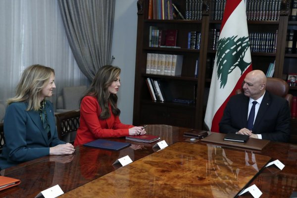 Izrael prepustil štyroch libanonských rukojemníkov, rokoval o spoločnej hranici