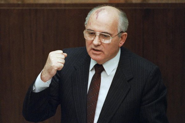 Čaputová vyjadrila sústrasť, Johnson vyzdvihol odvahu, Macron ho označil za muža mieru, svet reaguje na smrť Gorbačova