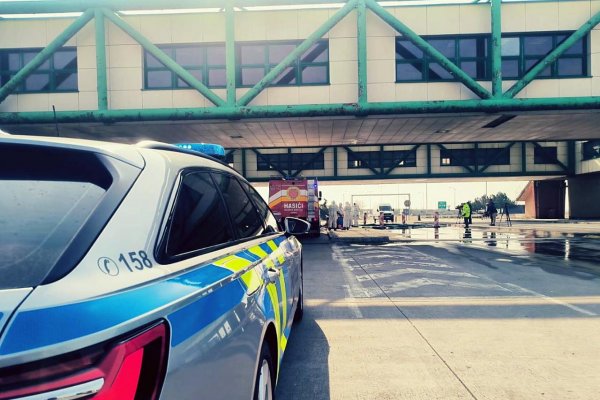 Polícia: Dočasne uzatvorených bude 16 priechodov s Maďarskom a jeden s Rakúskom