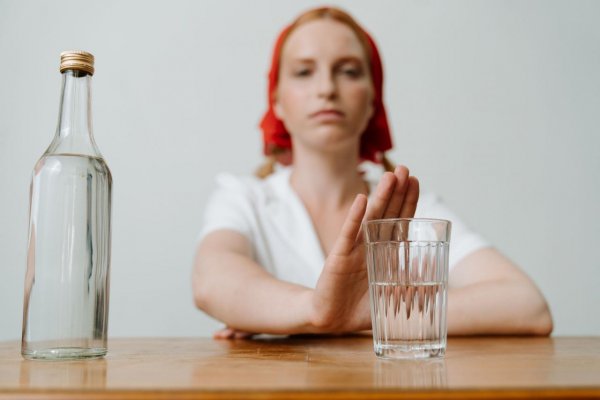 Problém s pitím alkoholu v USA vraj klesá