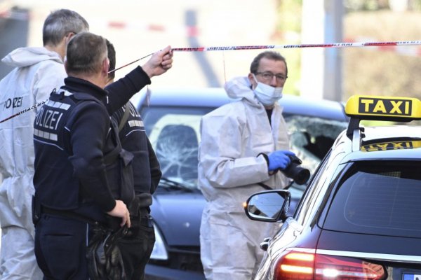 Nemecká polícia zadržala muža, ktorý v Mannheime autom vrazil do ľudí