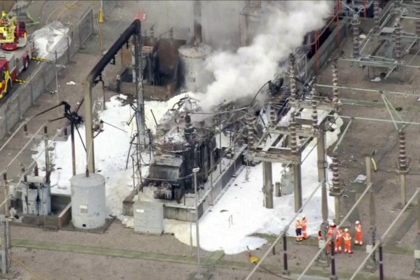 Letisko Heathrow začne ešte v piatok odbavovať prvé lety