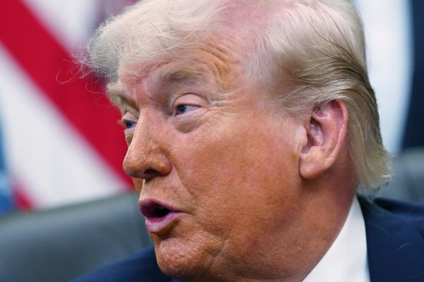 Udalosť dňa: Podľa Trumpa je vojna s Iránom len taká malá potýčka a Teherán nemá žiadnu šancu