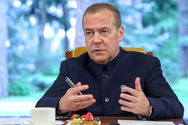 Medvedev pohrozil Nemecku priamymi útokmi na Berlín
