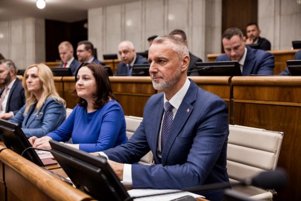 Poslanci pokračujú v rokovaní ďalším návrhom z dielne rezortu obrany