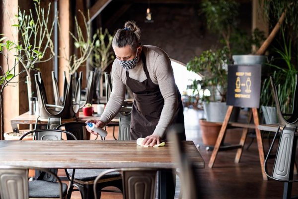 Norbert Žilka: Bude rok 2022 skutočnou bodkou za covidom?