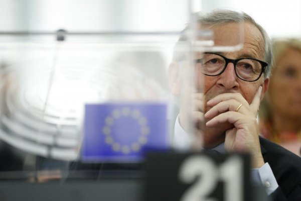 Juncker: Neriadený brexit je stále „veľmi reálny“