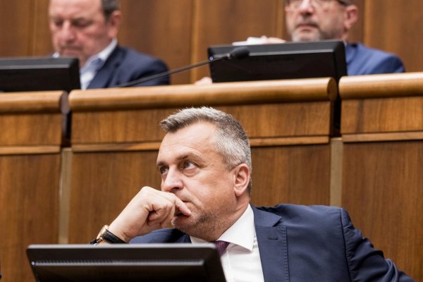 Šimečka: Danko je v koalícii zbytočný, znova stiahol chvost a premiér s ním povytieral podlahu