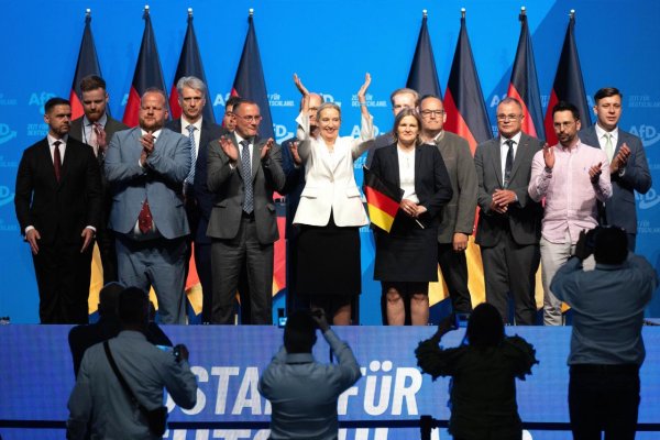 Pistorius chce odmedziť zdieľanie citlivých informácií krajinským vládam, ak ich ovládne AfD – čo to znamená podľa T. Zálešáka