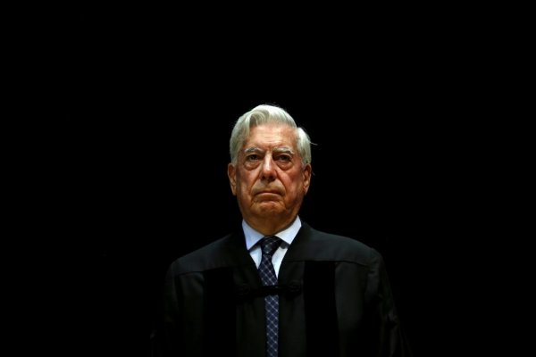 Zomrel peruánsky spisovateľ Mario Vargas Llosa, držiteľ Nobelovej ceny