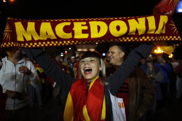 Väčšina Macedóncov ignorovala referendum. Kremeľ sa môže tešiť