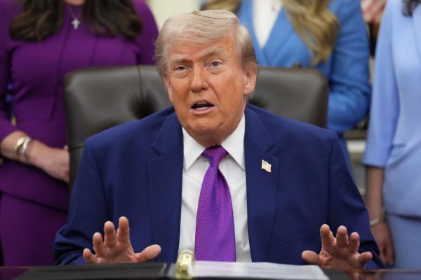 Udalosť dňa: Trump si myslí, že prímerie s Iránom je veľmi slabé a iránsky návrh na ukončenie vojny je „kus odpadu“