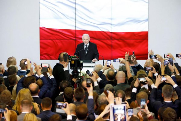 Nelámte (ešte) nad Poľskom palicu. Kaczyński môže po voľbách o Orbánovej moci stále iba snívať