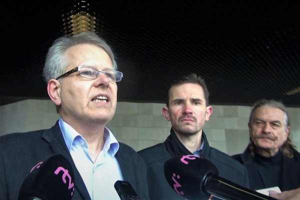 Kto má mať prednosť, pacient alebo mŕtvola?