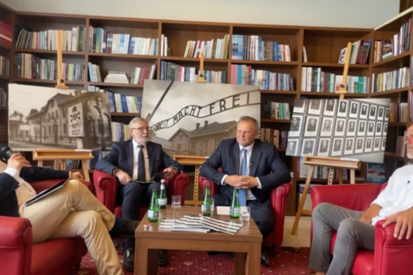 Benčík, Ledecký, Smetanka: Aj medzi poslancami sú ideologickí fašisti 