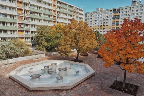 Bratislavské vnútrobloky: Betónová poetika (2.časť)