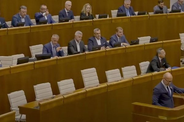 Poslanci schválili tretí konsolidačný balíček